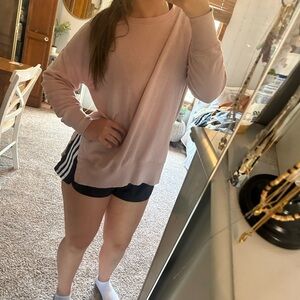 Blush pink light weight crewneck with side slits, Ultra Flirt